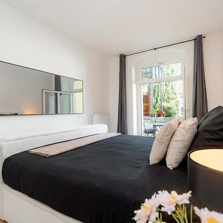 King Bed 2x2m With Oled Tv Lift 10 Min To Center Appartement *