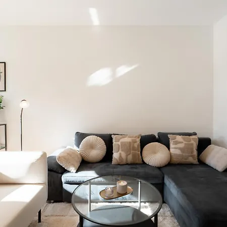 Appartement King Bed 2x2m With Oled Tv Lift 10 Min To Center *